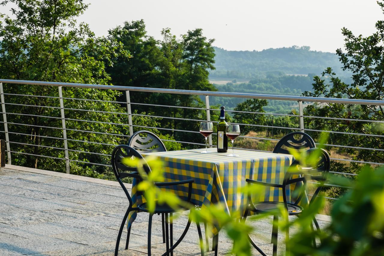 Agriturismo Cascina Ponchietta Monta Exterior photo